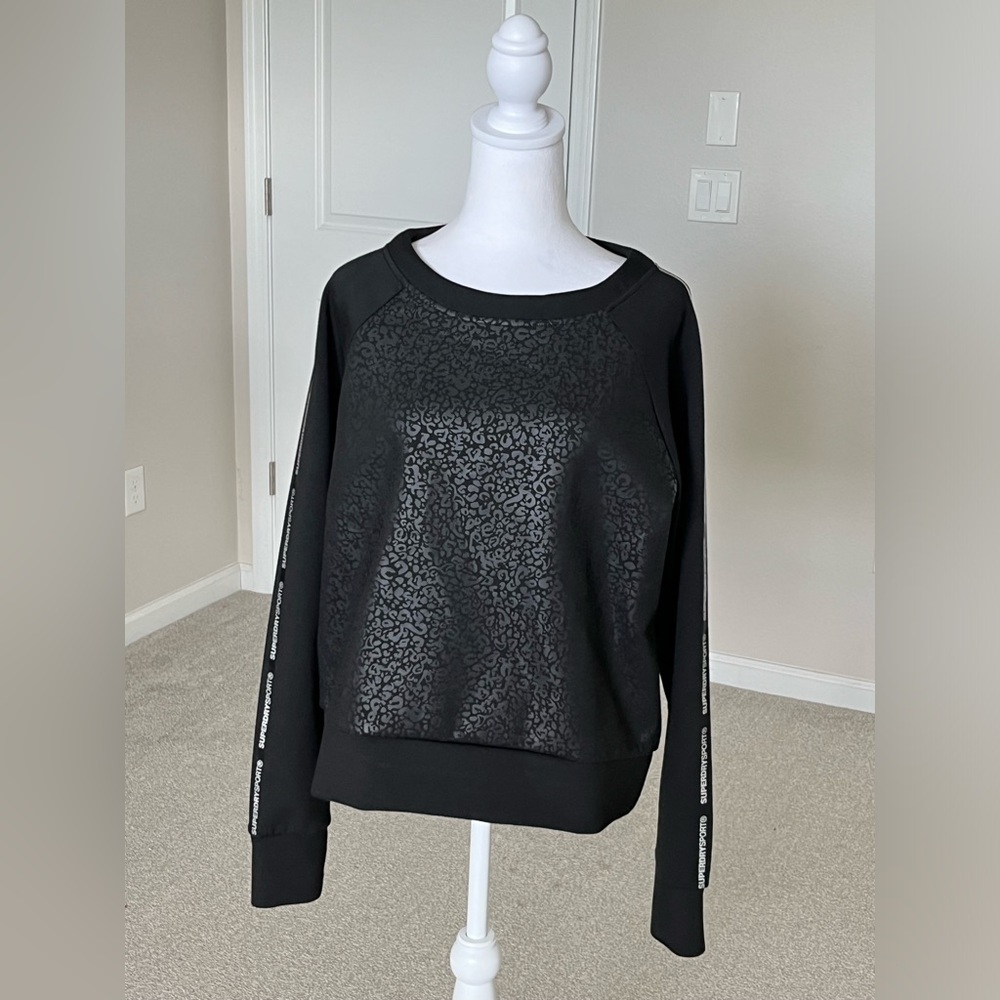 NWOT Super Dry Sport Longsleeve Core Gym Crew Sweatshirt Size 10 in Black